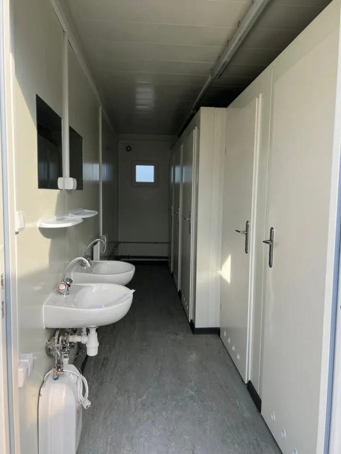 Modulo Sanitario 6×2,44 m con 5 WC - immagine 5